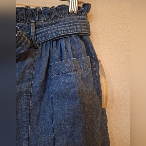 CLEOBELLA Joplin Belted shorts Ruffle Waist Chambray Womens Size S - Picture 3 of 7